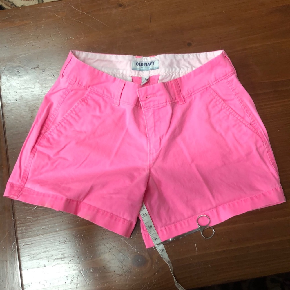 Old Navy size 2 bright pink shorts